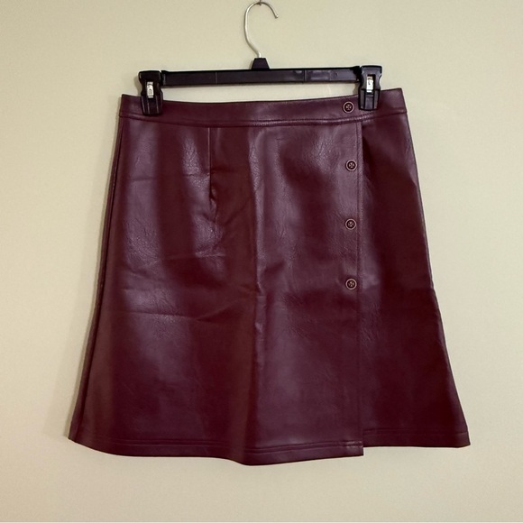 Ginasy Faux leather, a line, wrap , high waisted miniskirt burgundy - Picture 4 of 14